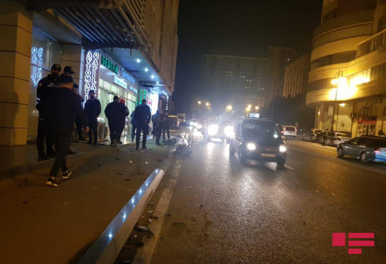 В Баку автомобиль сбил четверых пешеходов, есть погибший и раненые-ФОТО 