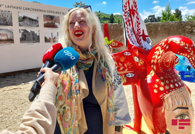 Иностранные художники поделились впечатлениями от поездки на освобожденные от оккупации территории Азербайджана
