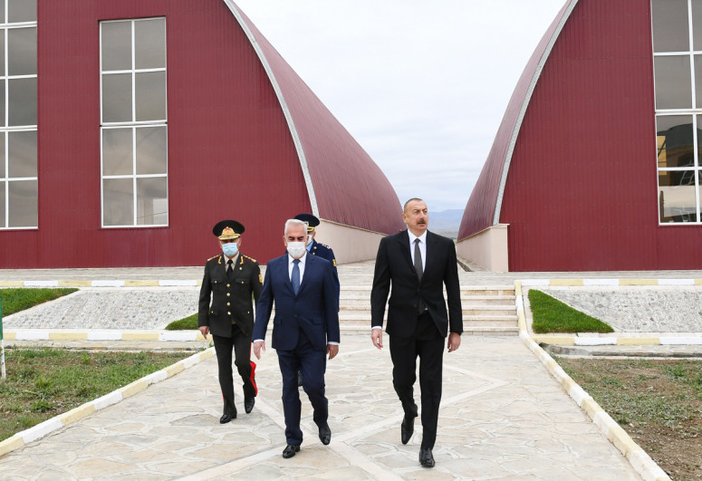 Президент Ильхам Алиев принял участие в открытии военного аэродрома Отдельной Общевойсковой Армии-ОБНОВЛЕНО 