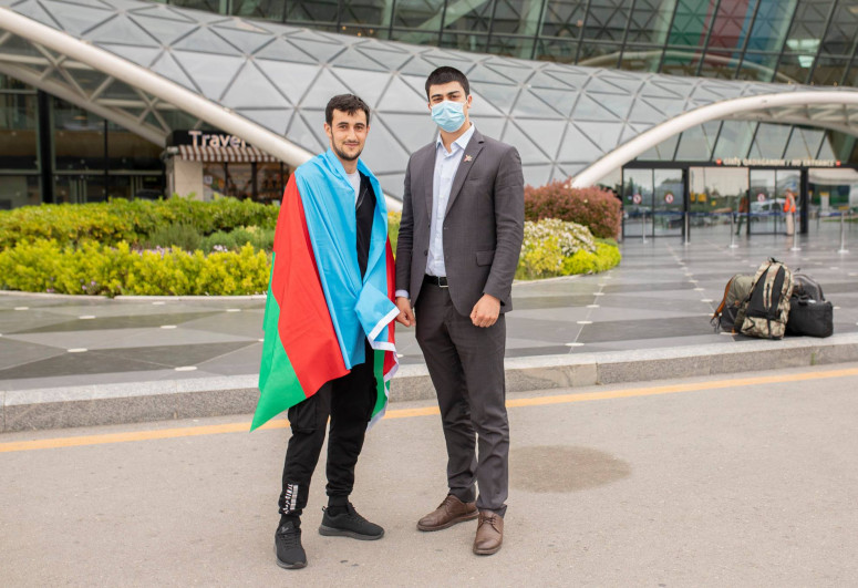 В Азербайджан вернулись трое ветеранов, отправленных на лечение в Турцию Фондом YAŞAT -ФОТО 