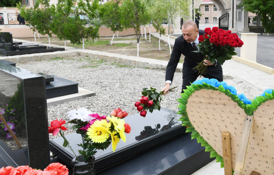 Prezident İlham Əliyevin Naxçıvanda şəhid məzarlarını ziyarəti