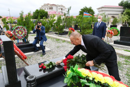 Prezident İlham Əliyevin Naxçıvanda şəhid məzarlarını ziyarəti