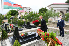 Prezident İlham Əliyevin Naxçıvanda şəhid məzarlarını ziyarəti