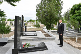 Prezident İlham Əliyevin Naxçıvanda şəhid məzarlarını ziyarəti