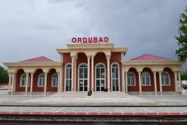Prezident İlham Əliyev Ordubad dəmir yolu stansiyasında görülən işlərlə tanış olub
