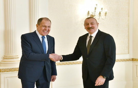 Azərbaycan Respublikasının Prezidenti İlham Əliyev və Rusiya Federasiyasının xarici işlər naziri Sergey Lavrov