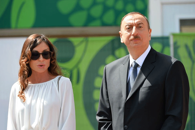 Azərbaycan Prezidenti İlham Əliyev və birinci xanım Mehriban Əliyeva