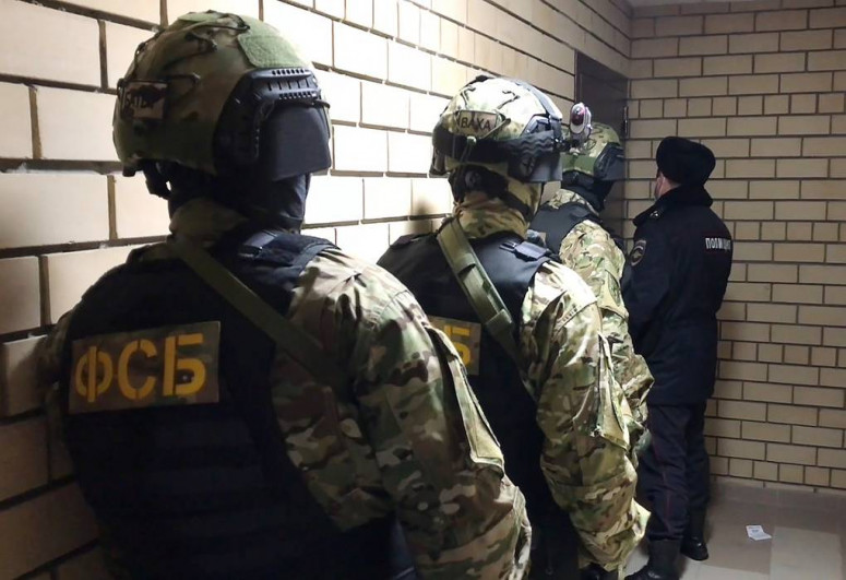 Rusiyada təhlükəsizlik qüvvələrinə müqavimət göstərən terrorçu öldürülüb  