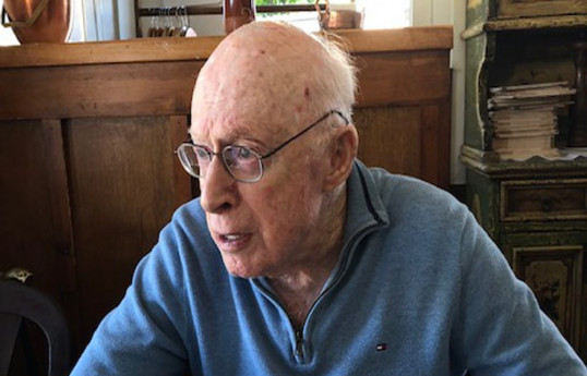 Amerika aktyoru Norman Lloyd