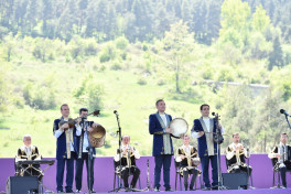 Şuşada Cıdır düzündə təşkil olunan “Xarıbülbül” musiqi festivalı