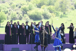 Şuşada Cıdır düzündə təşkil olunan “Xarıbülbül” musiqi festivalı