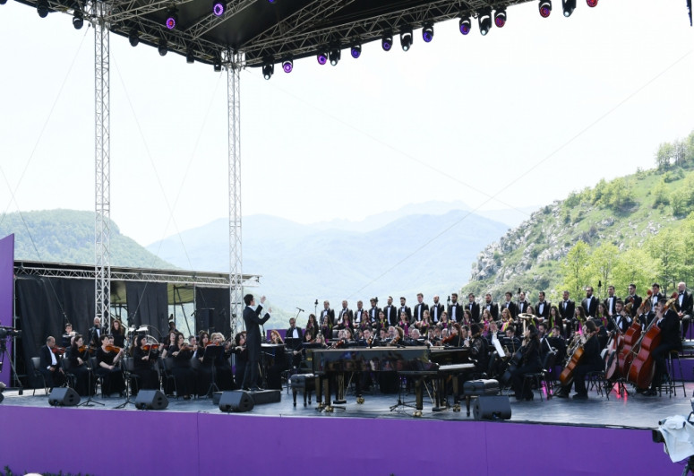 Şuşada keçirilən “Xarıbülbül” musiqi festivalı