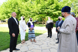Prezident İlham Əliyev Qəbələnin Nic qəsəbəsindəki Müqəddəs Məryəm Ana Alban kilsəsində