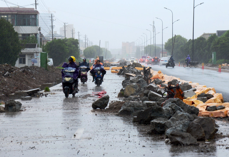 Более 26 тыс. семей в Китае оказались в зоне бедствия из-за урагана