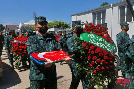 Baş leytenant Samir Eyvazov Tovuzda dəfn olunub