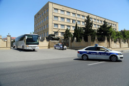 Şəxsi heyət və hərbi texnika təlim bölgəsinə yola düşüb