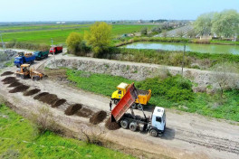 Salyanda beş kəndin yolu yenidən qurulur - FOTO 
