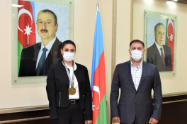 Parataekvondoçu Aynur Məmmədova ilə görüş