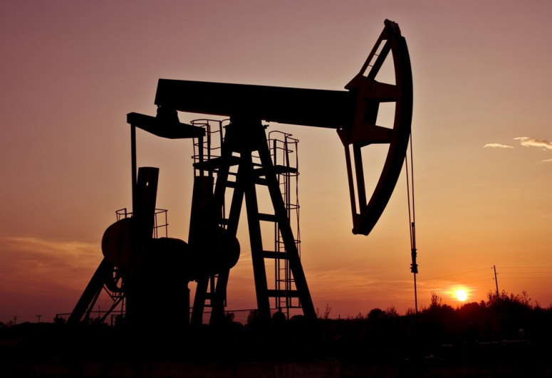 Цена азербайджанской нефти приближается к 67 долларам
