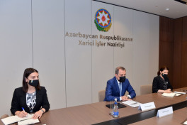 Xarici işlər naziri Ceyhun Bayramovun Fransa Senatının üzvü Natali Qule ilə görüşü