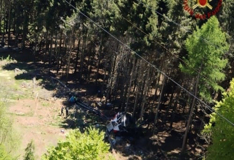 Italian cable car crash kills at least 14, injures three-UPDATED 