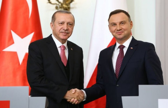 Türkiyə Prezidenti Rəcəb Tayyib Ərdoğan və Polşa Prezidenti Andjey Duda