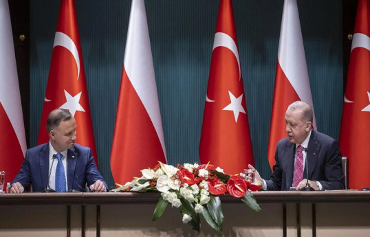Türkiyə Prezidenti Rəcəb Tayyib Ərdoğanla Ankarada səfərdə olan Polşa Prezidenti Andji Duda ilə birgə mətbuat konfransı