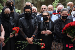 Xalq rəssamı Tahir Salahovun dəfn mərasimi
