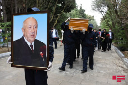 Xalq rəssamı Tahir Salahovun dəfn mərasimi