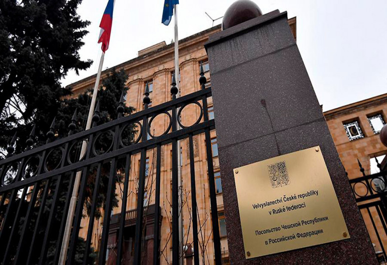 Посольство Чехии в Москве уволило 71 местного работника