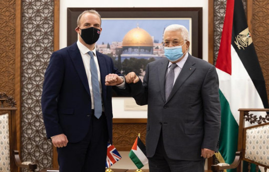Dominik Raab, Mahmud Abbas