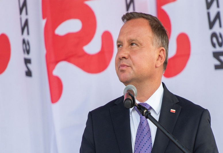 Президент Польши: Россия — «ненормальная страна»