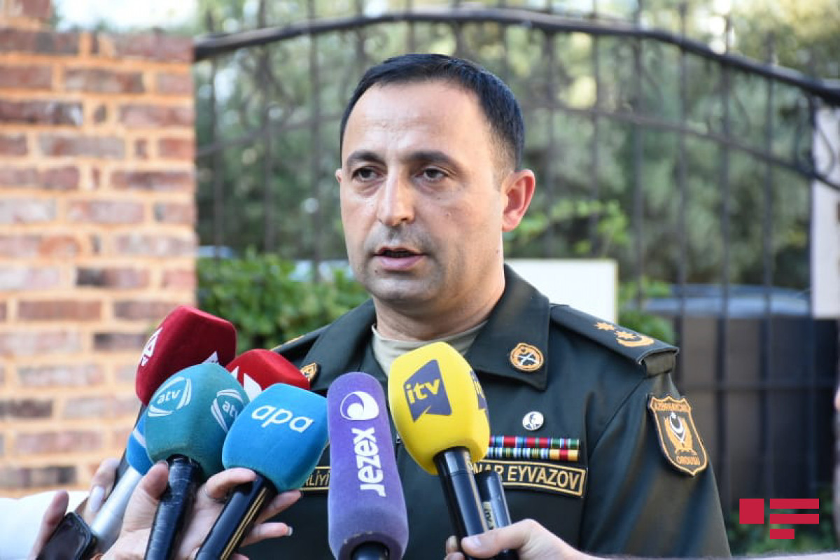 В Минобороны Азербайджана подтвердили информацию о подрыве военного автомобиля на мине