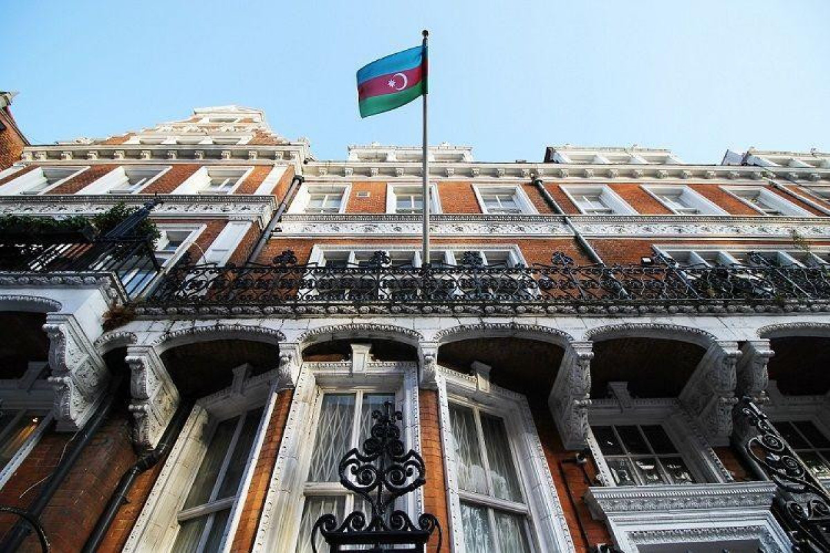 Azərbaycanın Britaniyadakı Səfirliyində Respublika günü ilə bağlı onlayn tədbir keçirilib