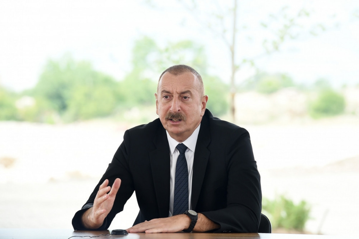 Ильхам Алиев: Если мы увидим, что безопасности нашего народа, государства грозит хоть малейшая опасность, то немедленно на месте уничтожим врага