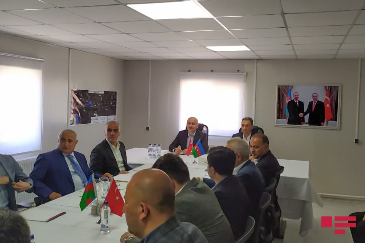 Presentation of Ahmadbeyli-Horadiz-Minjivan-Agband highway project