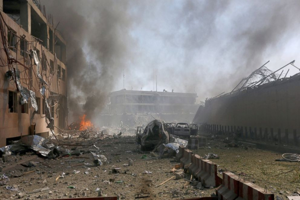 В центре Кабула возле здания больницы произошли два взрыва, погибли 15 человек - ОБНОВЛЕНО 