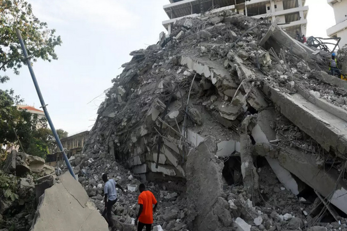 Nigeriyada 21 mərtəbəli binanın çökməsi nəticəsində ölənlərin sayı 20-yə çatıb  - YENİLƏNİB  - VİDEO 