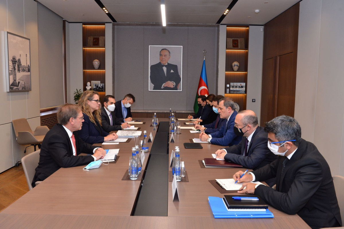 Azerbaijani FM discusses current situation in region in post-conflict period with US official