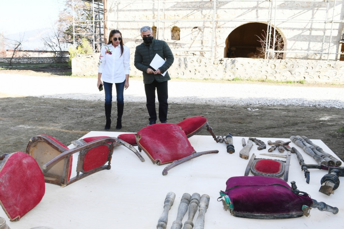 President Ilham Aliyev and First Lady Mehriban Aliyeva viewed restoration work carried out at Mehmandarovs' Estate Complex in Shusha