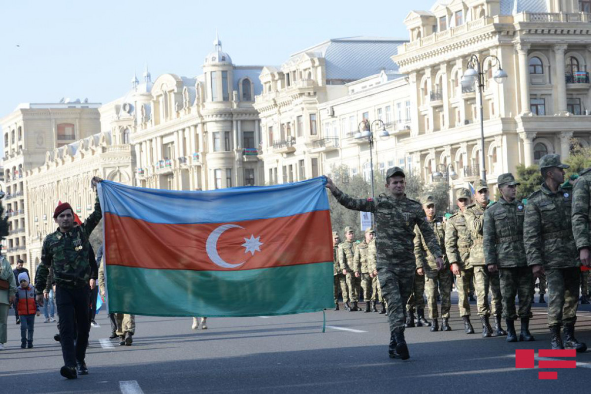 В Баку состоялись шествие и флешмоб по случаю Дня Победы-ФОТО -ВИДЕО -ОБНОВЛЕНО 
