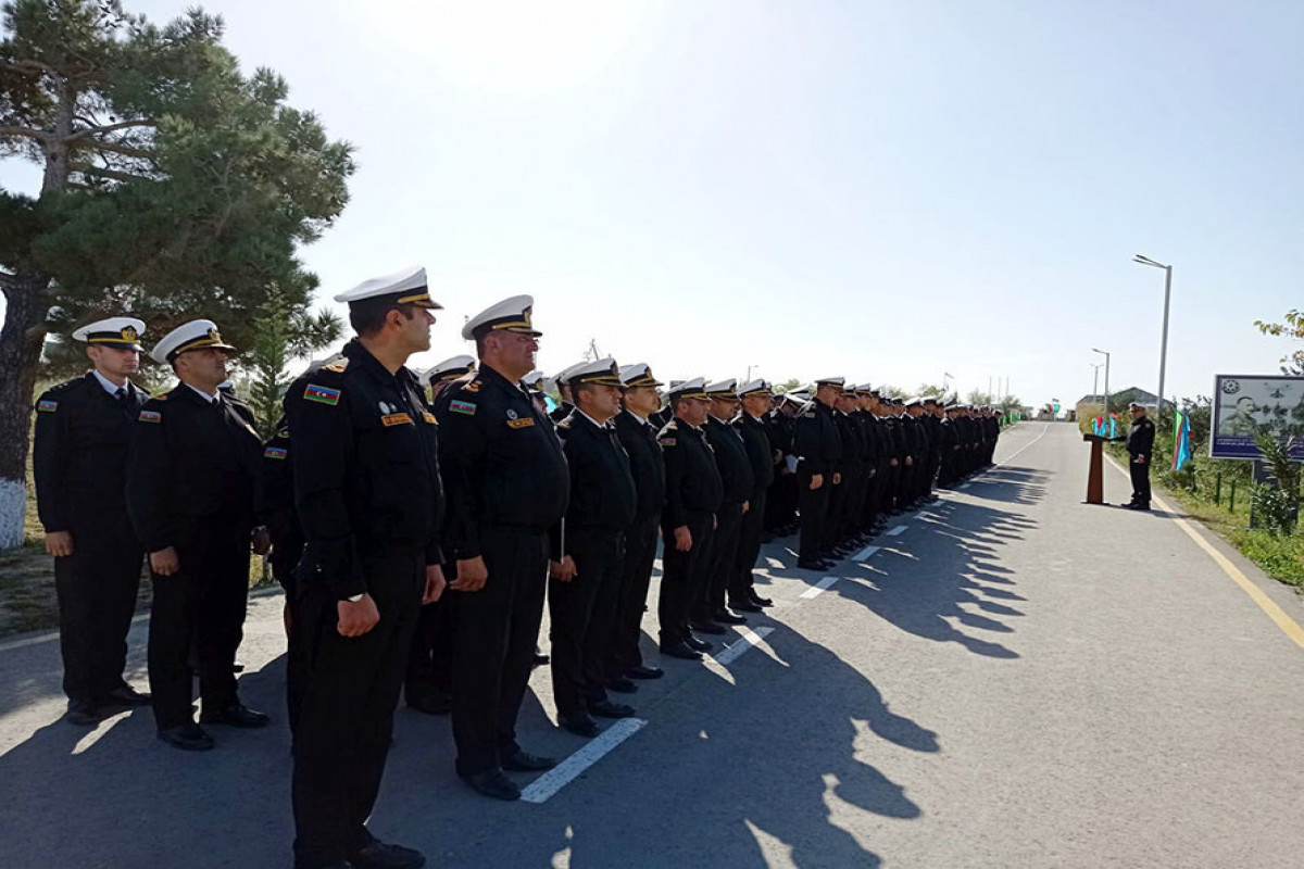 По случаю Дня Победы в азербайджанской армии прошел ряд мероприятий