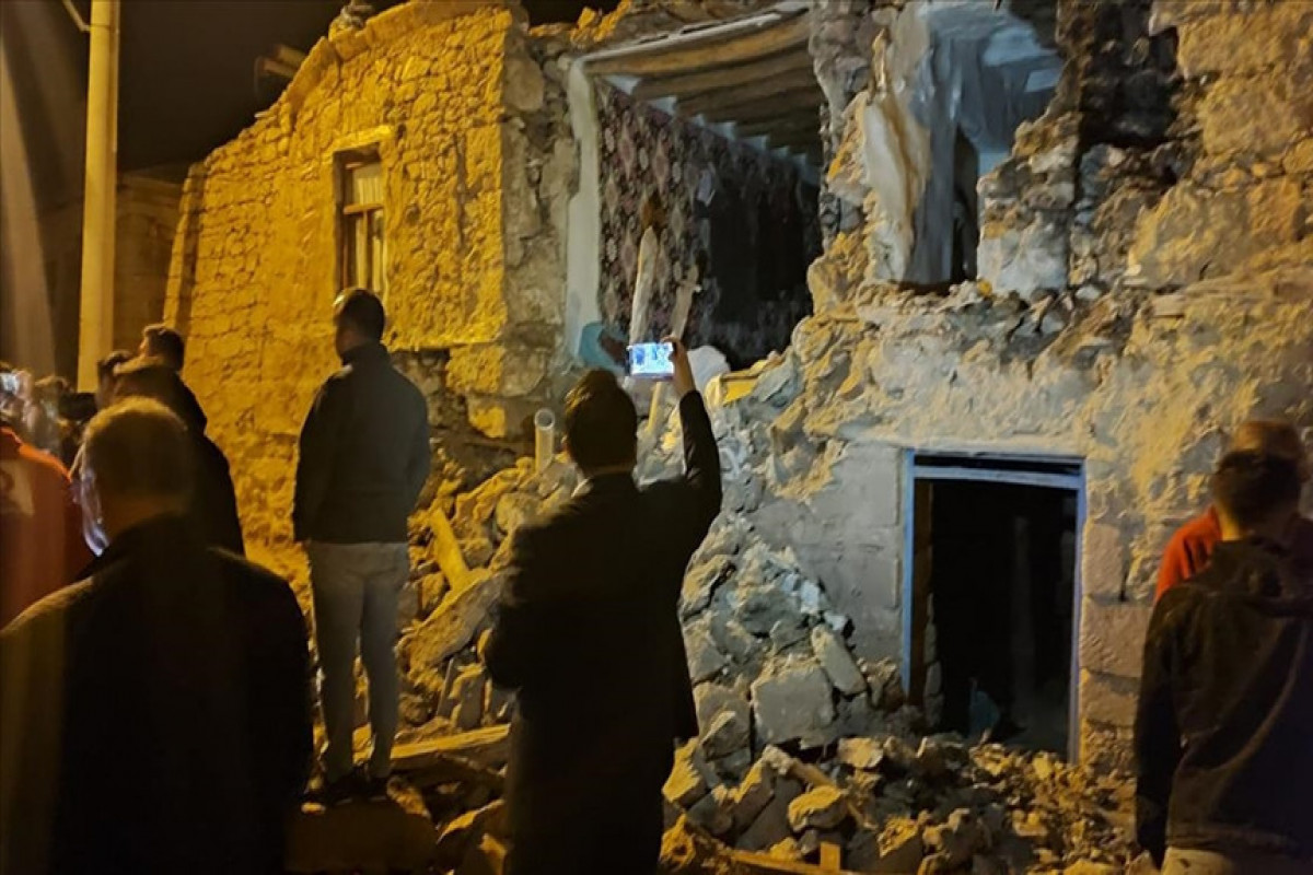 В Турции произошло землетрясение магнитудой 5,1, есть разрушения -ОБНОВЛЕНО 