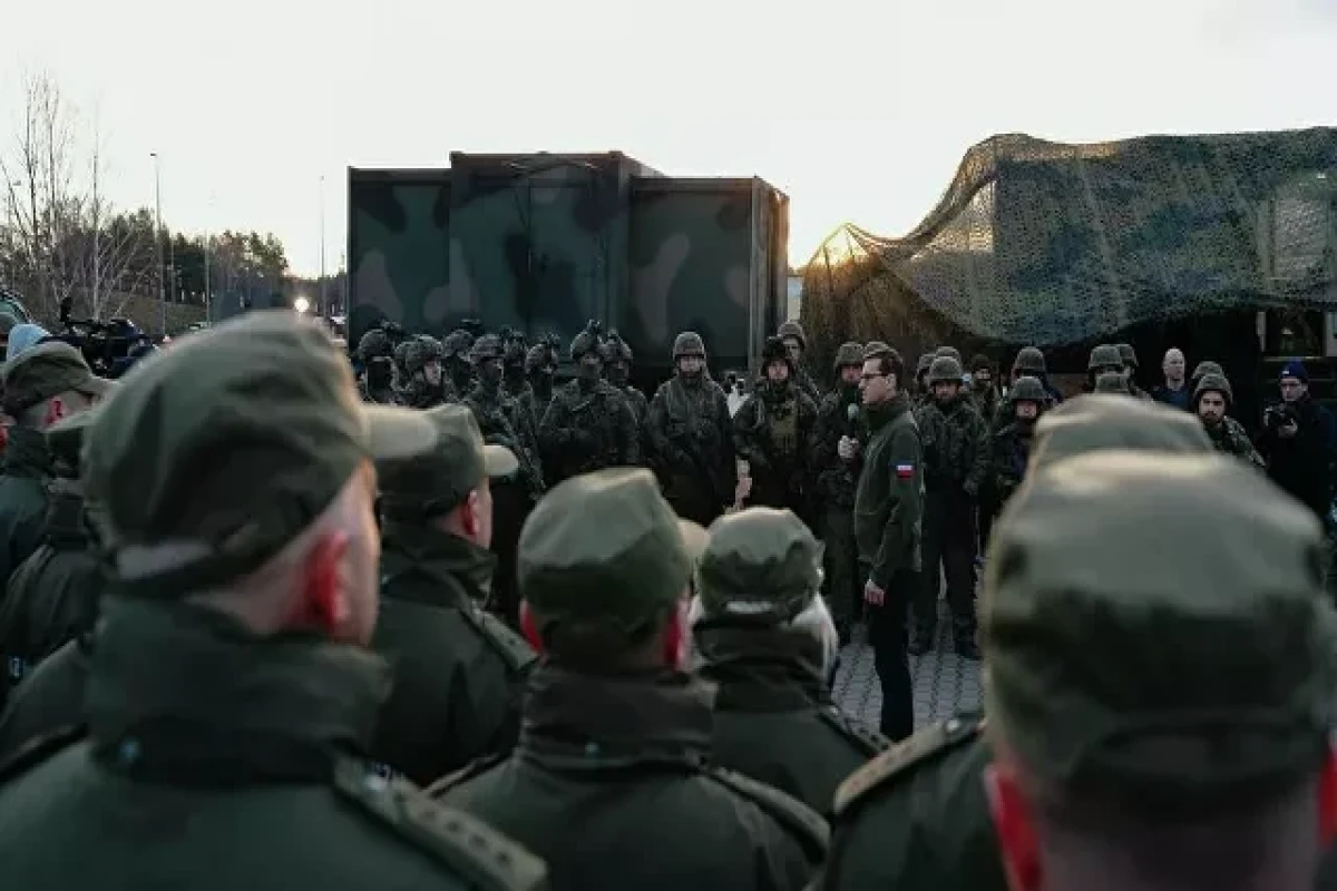 Польша разместила на границе с Беларусью 16 тысяч силовиков