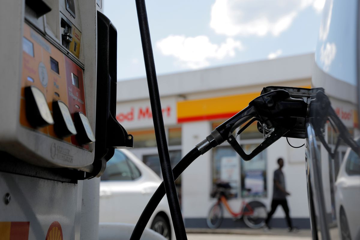 Gasoline, auto retailing boost U.S. producer prices