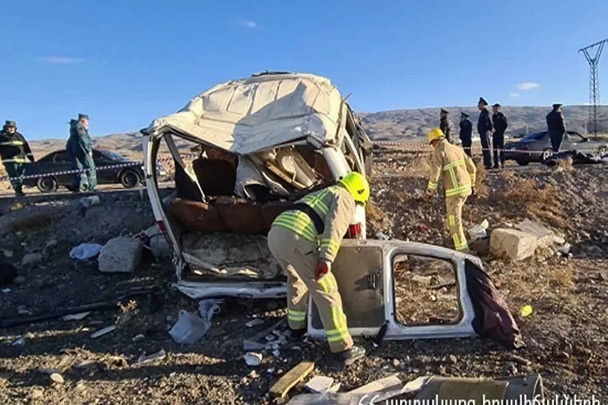 Car carrying military servicemen overturned in Armenia, some died and injured
