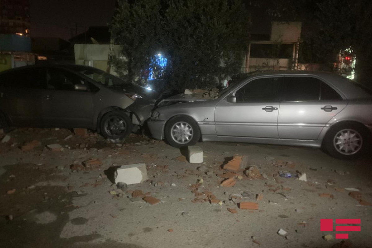 Bakıda avtomobil hasara, daha sonra maşına çırpılıb - FOTO  - VİDEO 