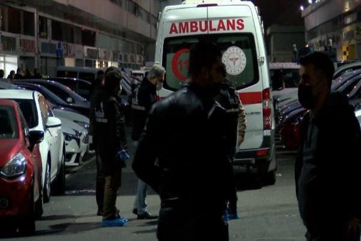 İstanbulda silahlı münaqişədə ata, oğul və qohum öldürülüb