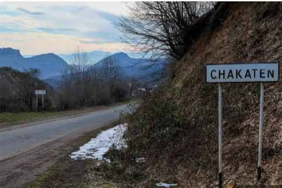 Азербайджан устанавливает контрольно-пропускной пункт на дороге Кафан-Чакатен