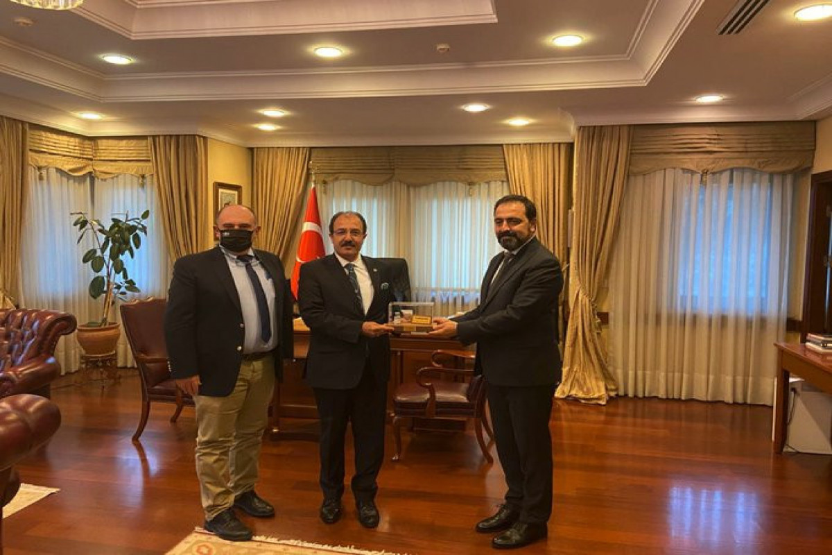 Turkish physicians visit Azerbaijan in connection with Turkovac